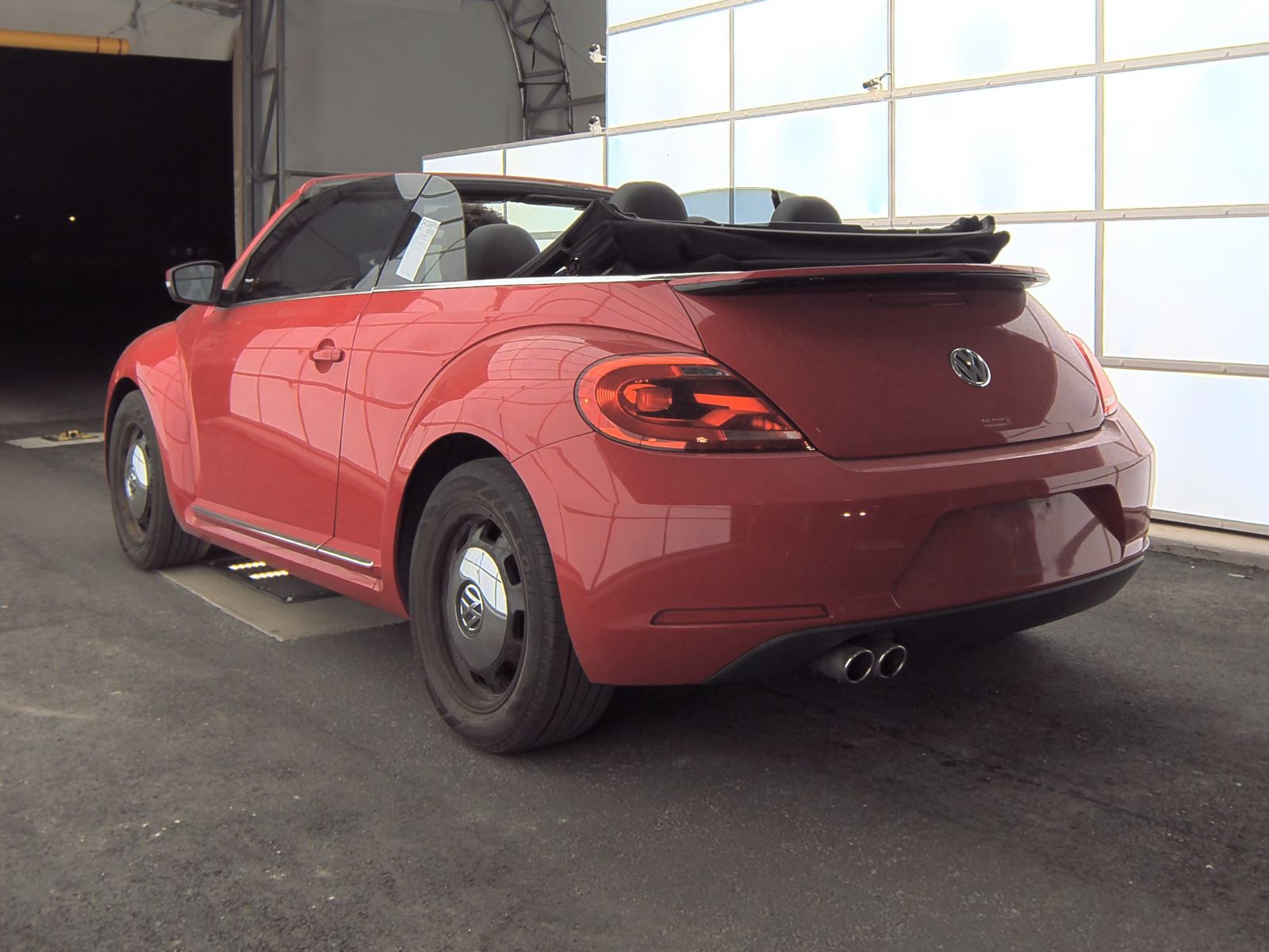2013 Volkswagen Beetle 2.5L FWD