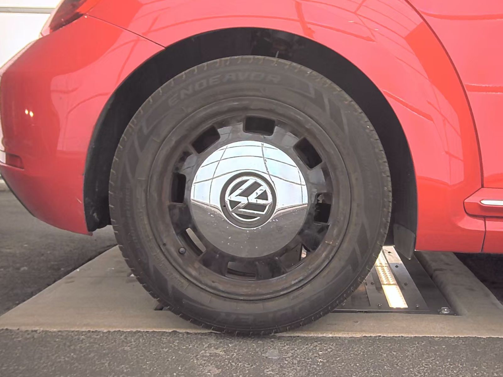 2013 Volkswagen Beetle 2.5L FWD