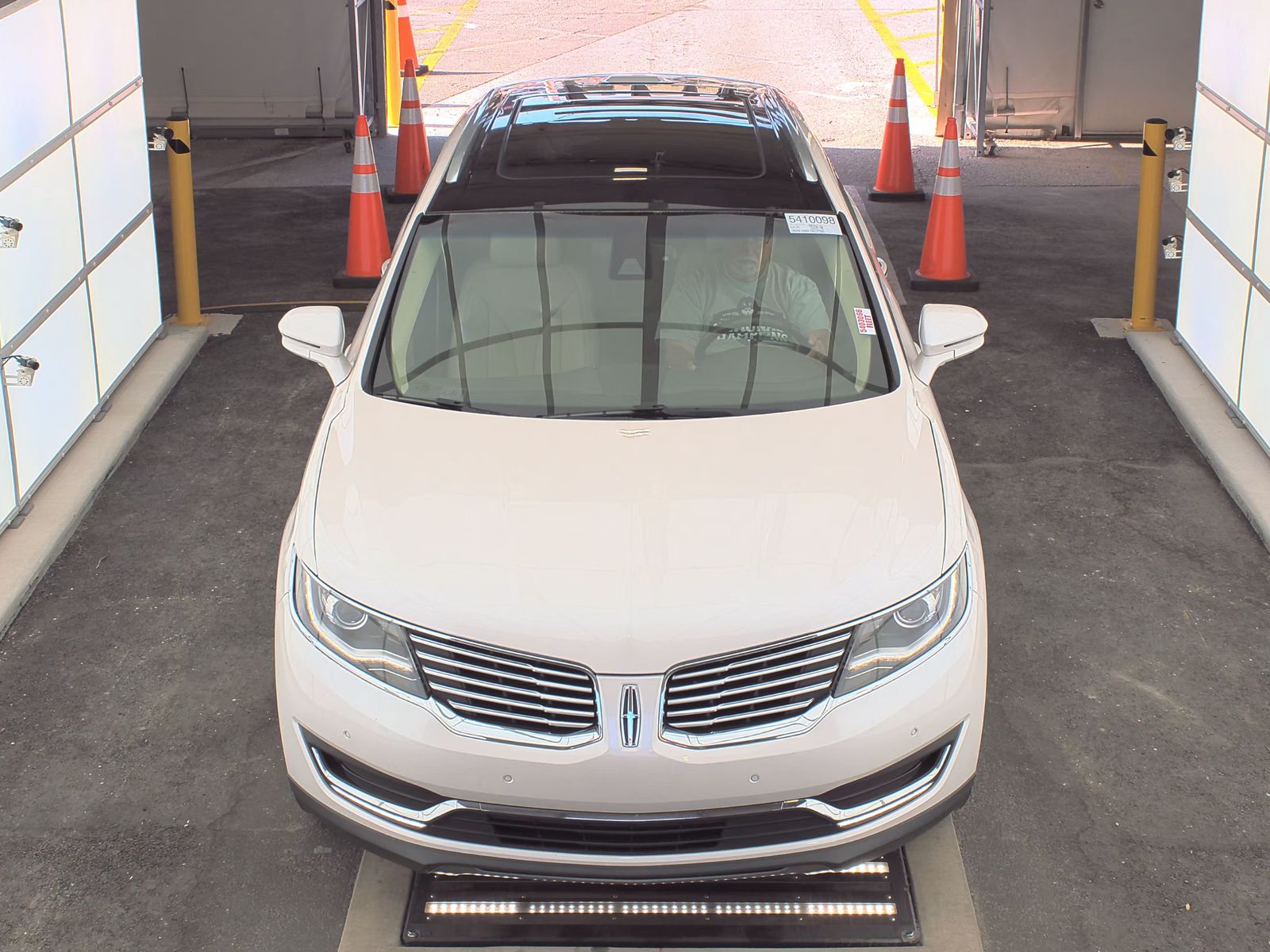 2016 Lincoln MKX Reserve FWD