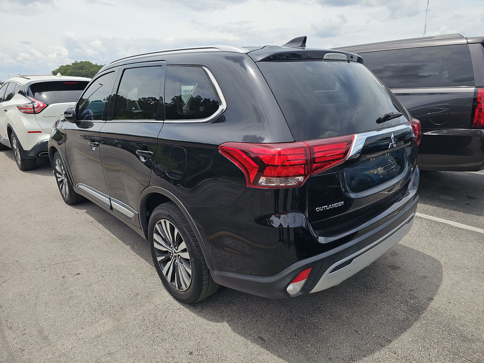 2020 Mitsubishi Outlander SEL FWD