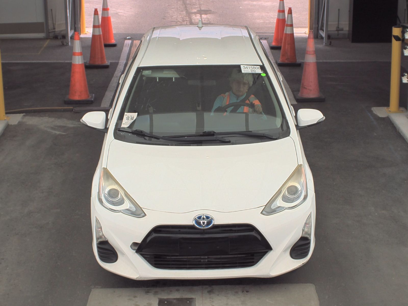 2016 Toyota Prius c Two FWD