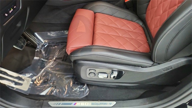 2024 BMW X6 M60i xDrive AWD