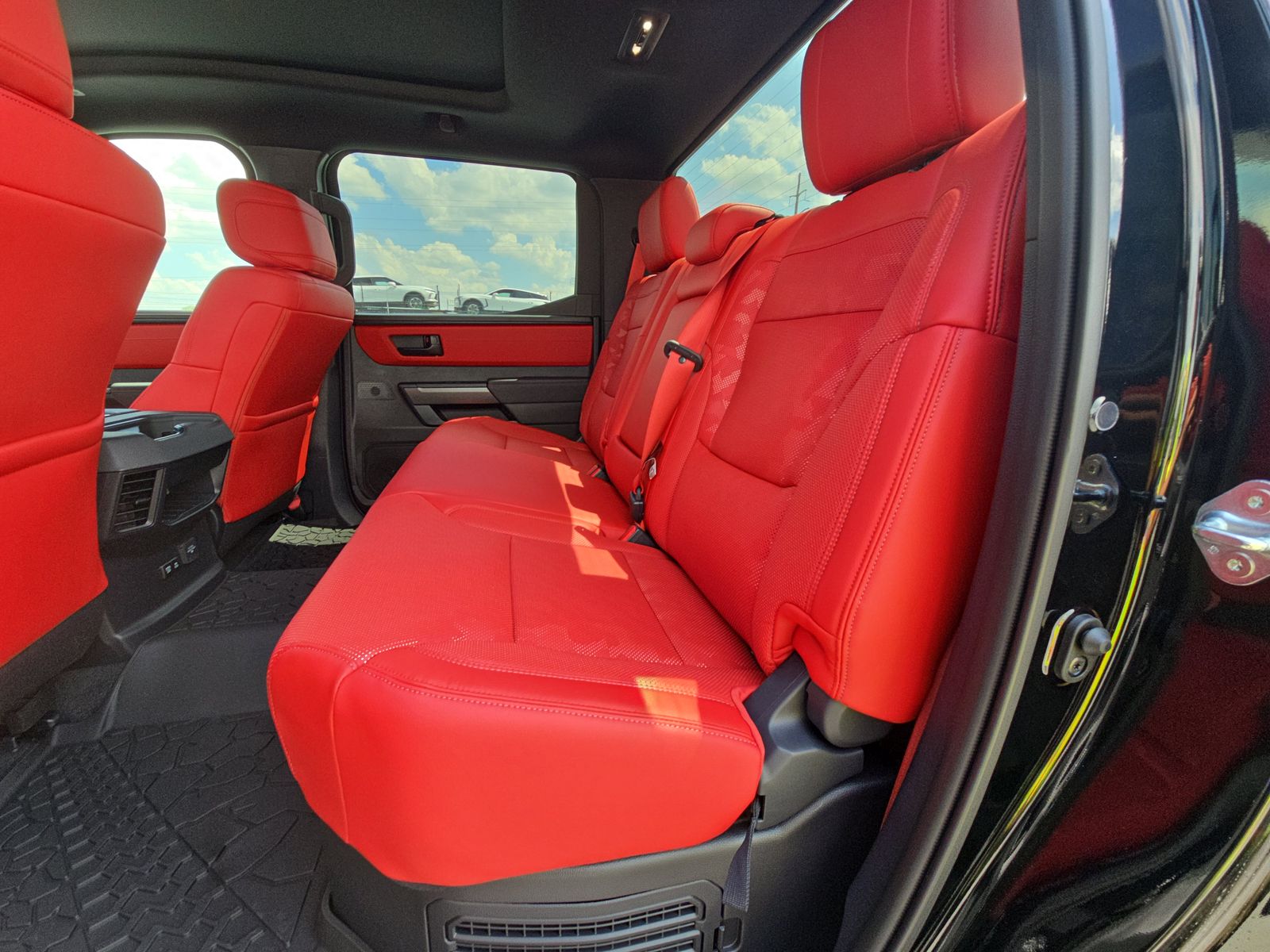2025 Toyota Tundra Hybrid TRD Pro AWD