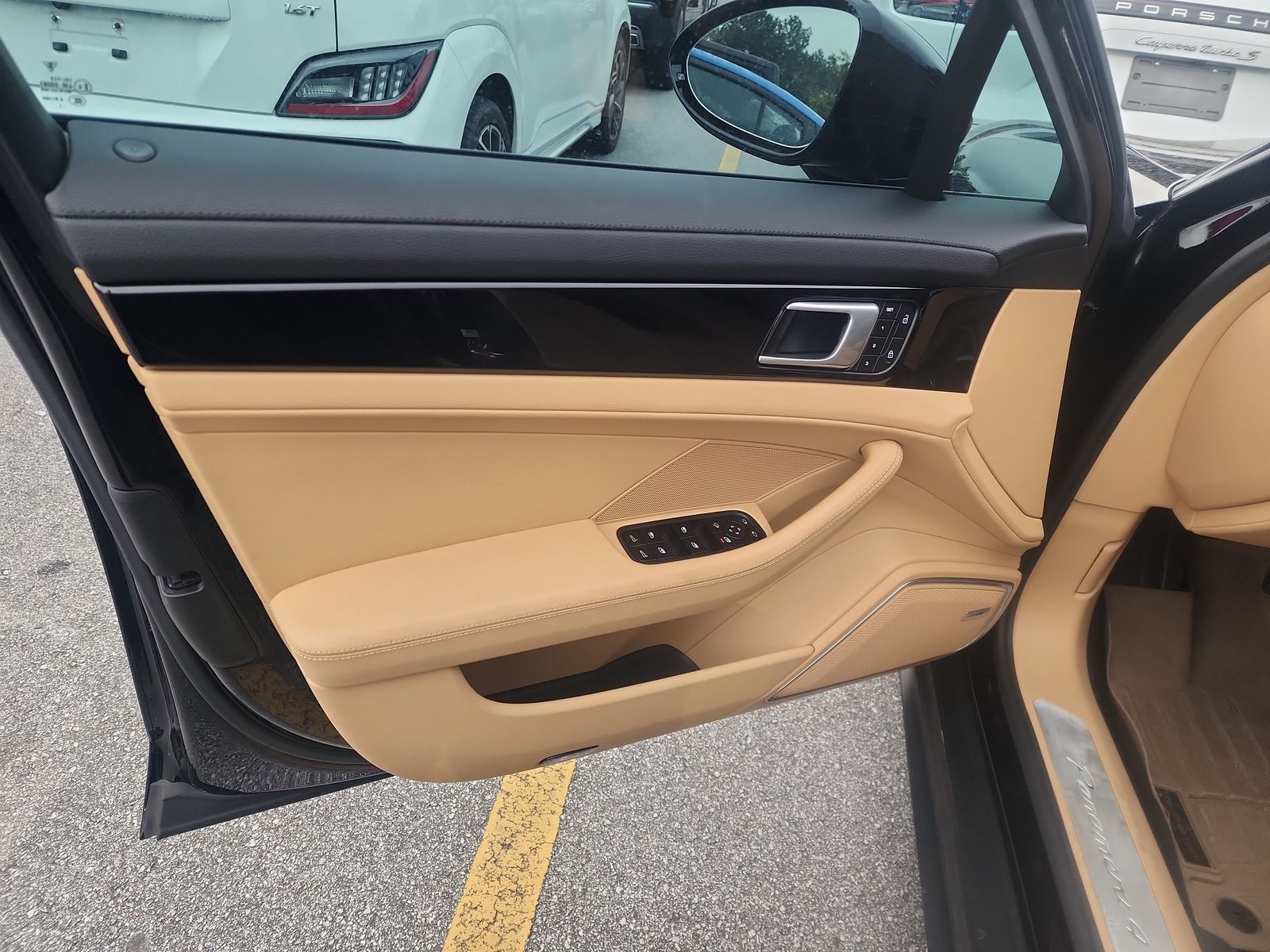 2022 Porsche Panamera 4 AWD