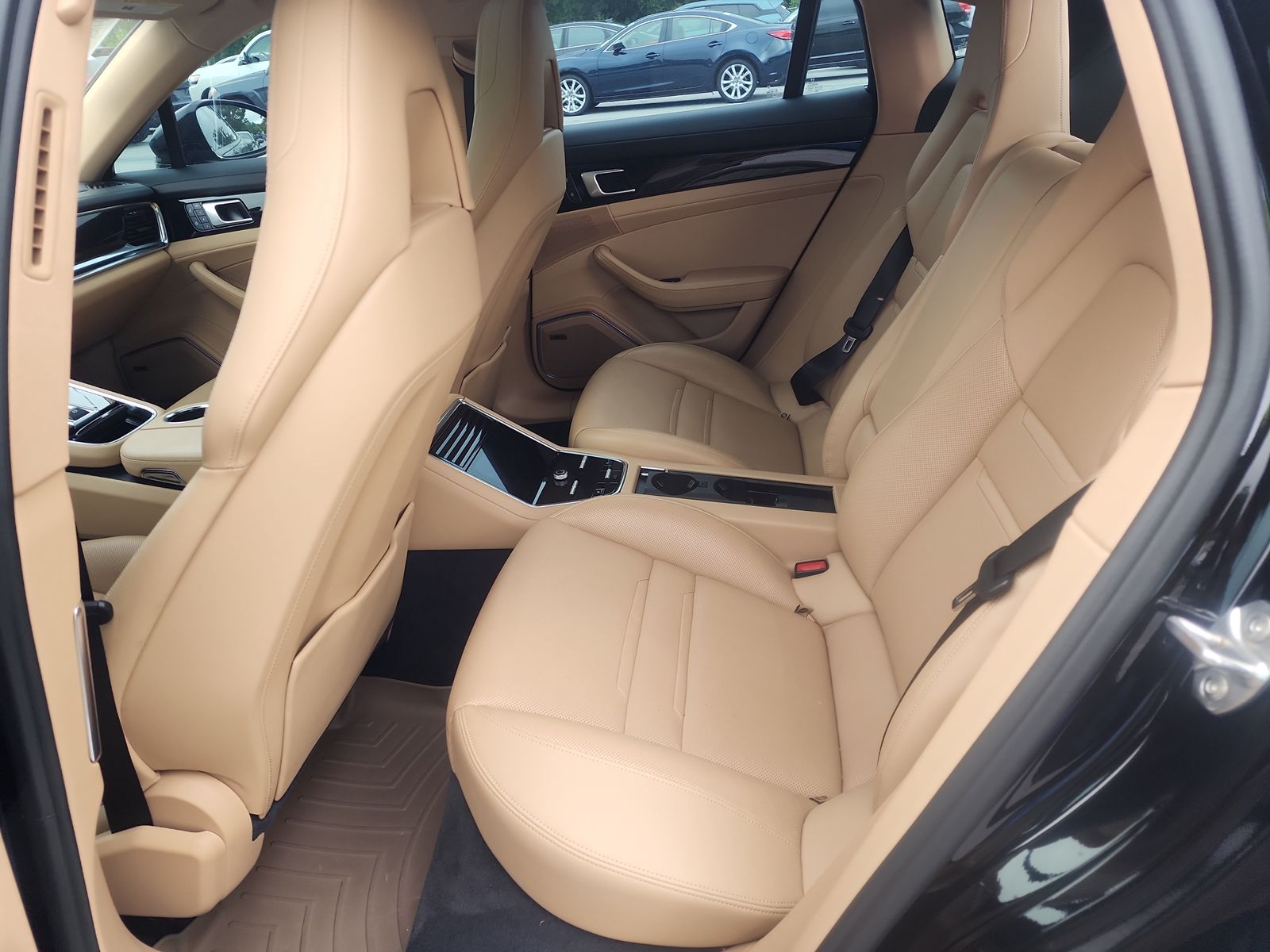 2022 Porsche Panamera 4 AWD
