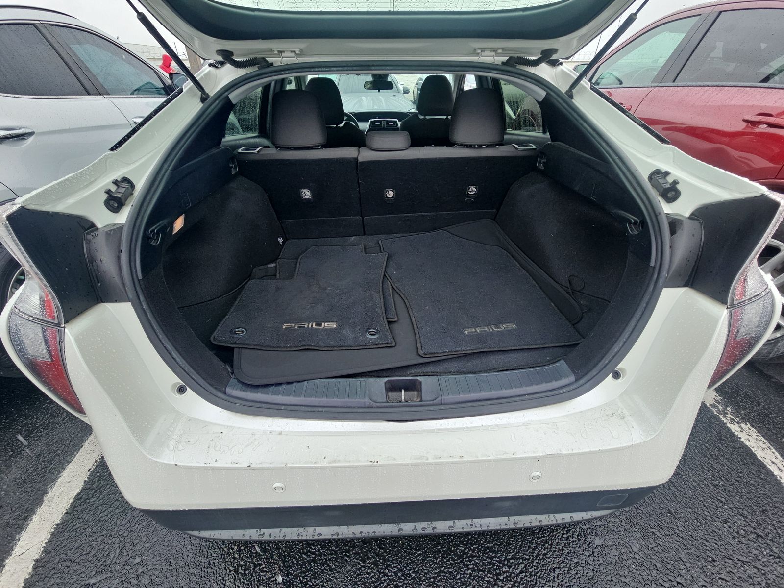 2018 Toyota Prius Two FWD