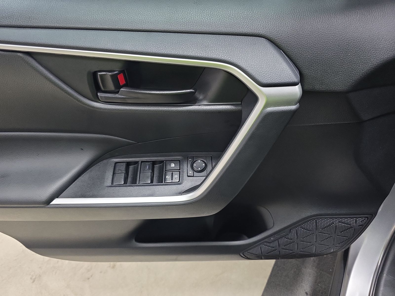2023 Toyota RAV4 Hybrid LE AWD