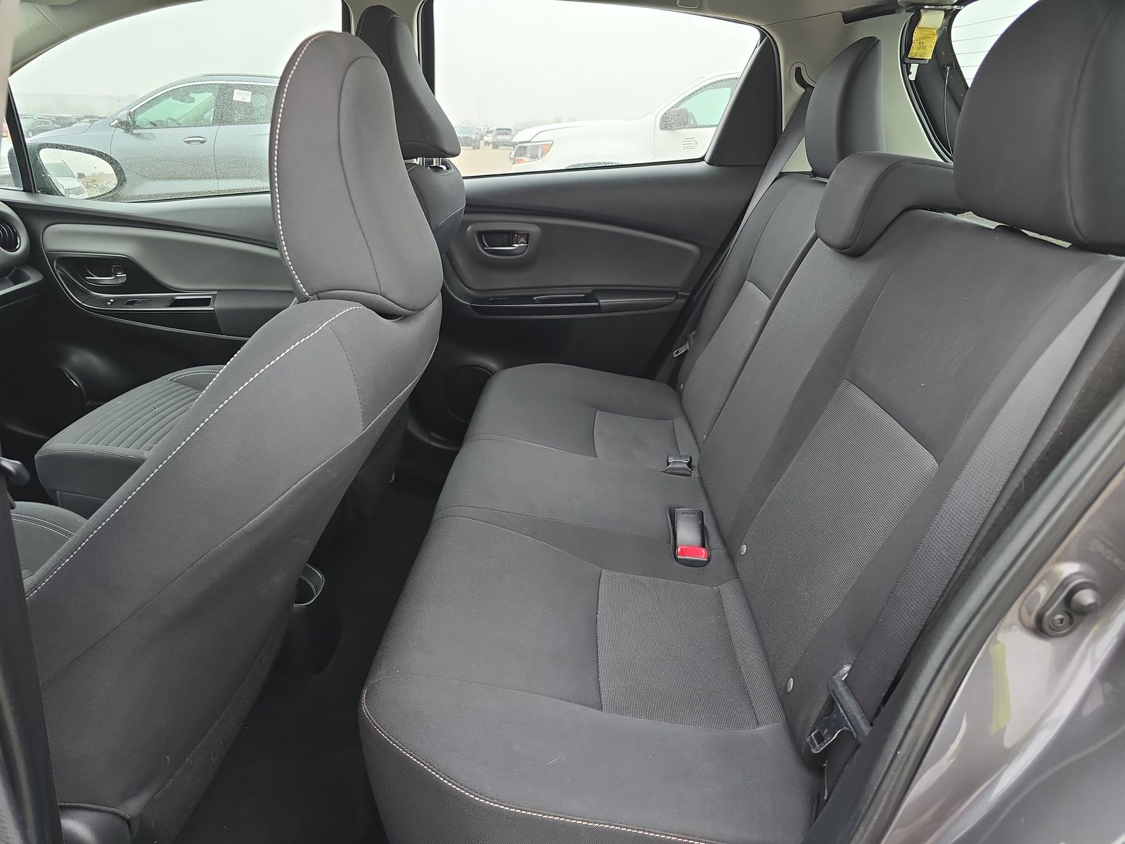 2015 Toyota Yaris SE FWD