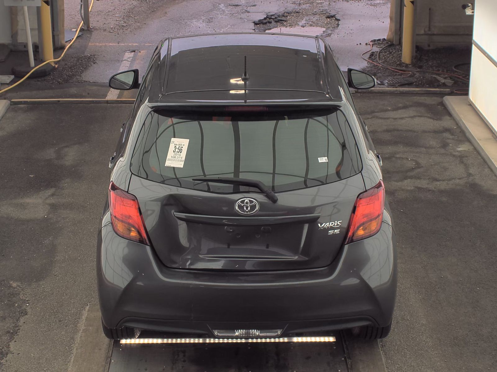 2015 Toyota Yaris SE FWD