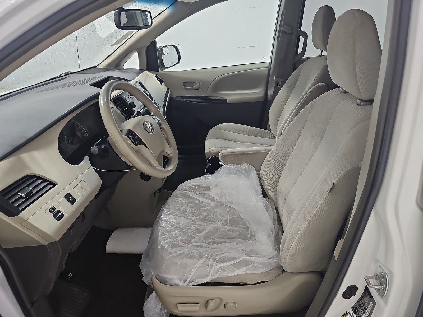 2014 Toyota Sienna LE AWD