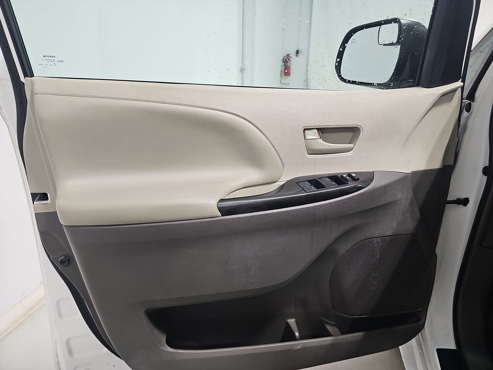2014 Toyota Sienna LE AWD