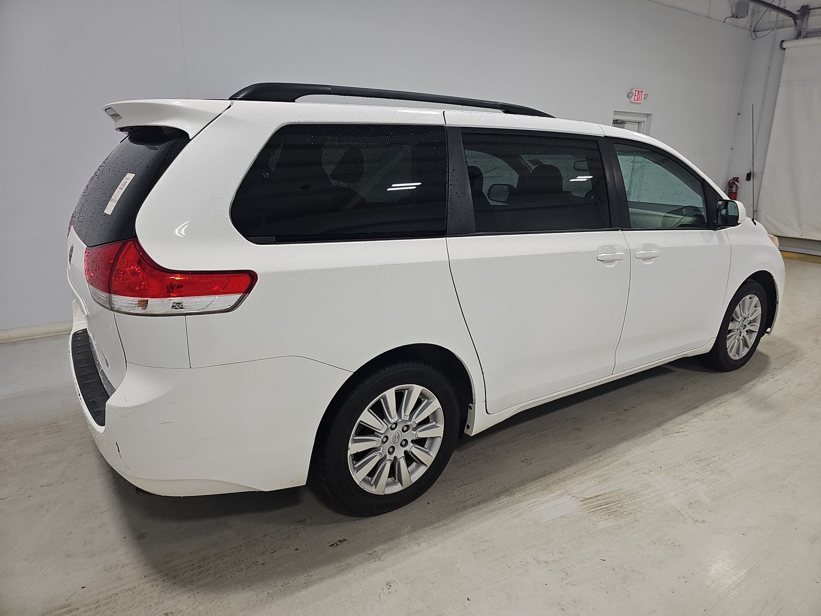 2014 Toyota Sienna LE AWD