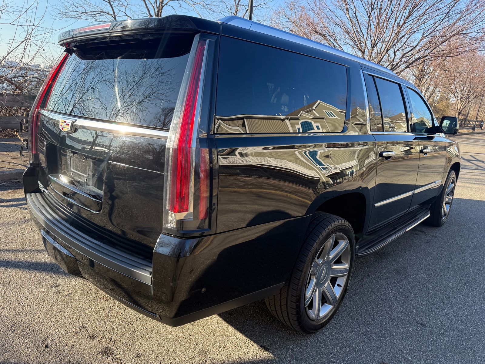 2020 Cadillac Escalade ESV Luxury AWD