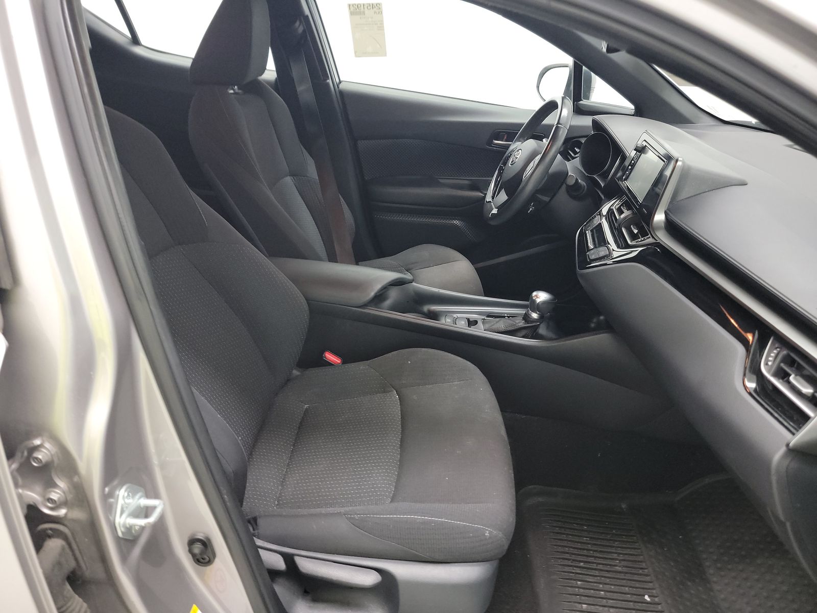 2018 Toyota C-HR XLE Premium FWD