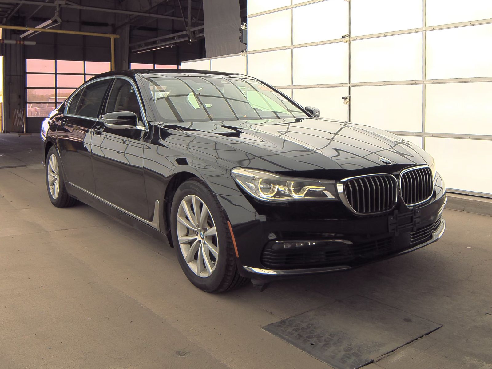 2016 BMW 7 Series 750i RWD