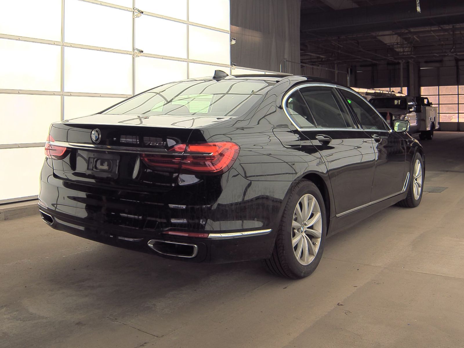 2016 BMW 7 Series 750i RWD