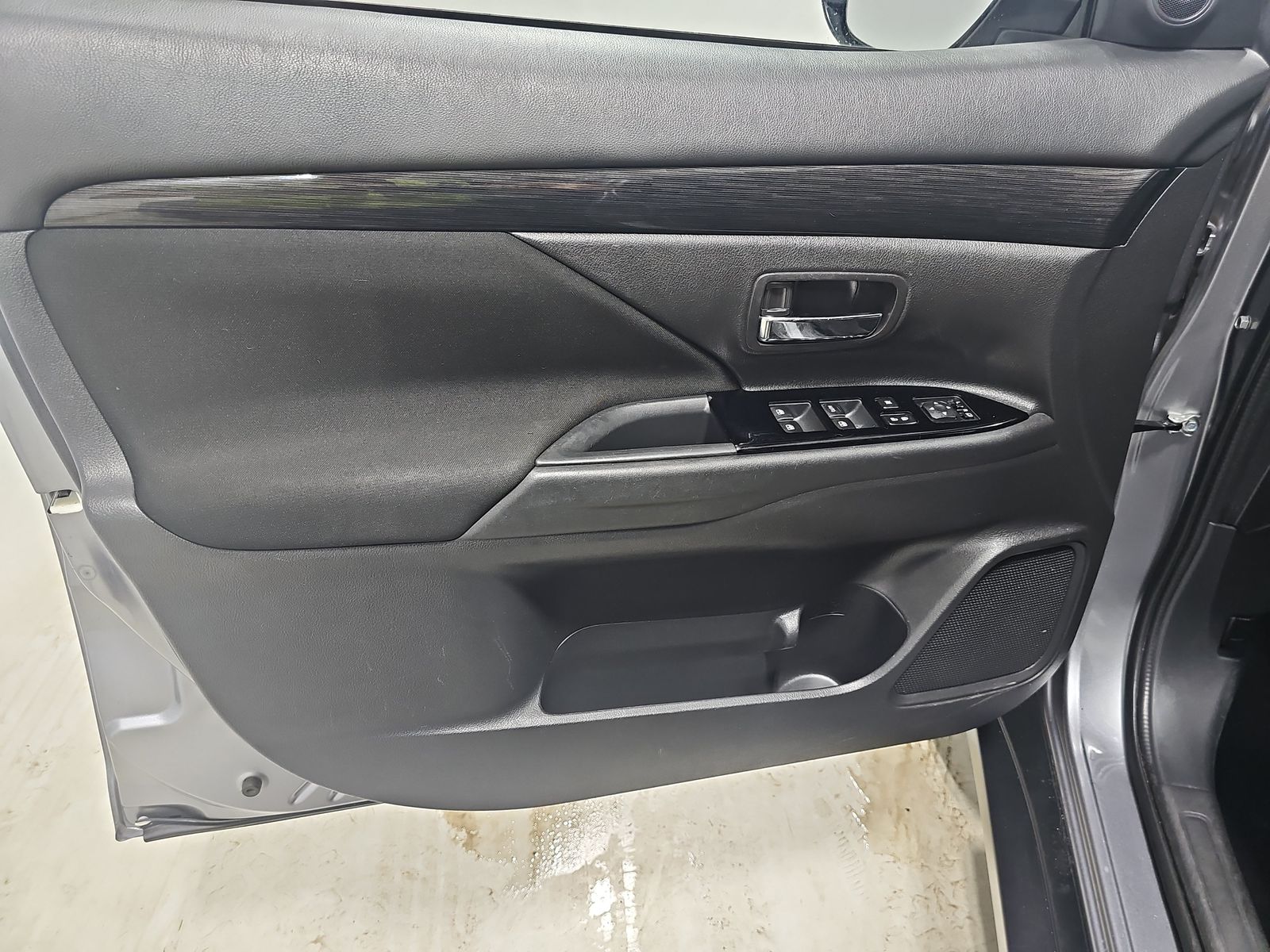 2018 Mitsubishi Outlander SE FWD