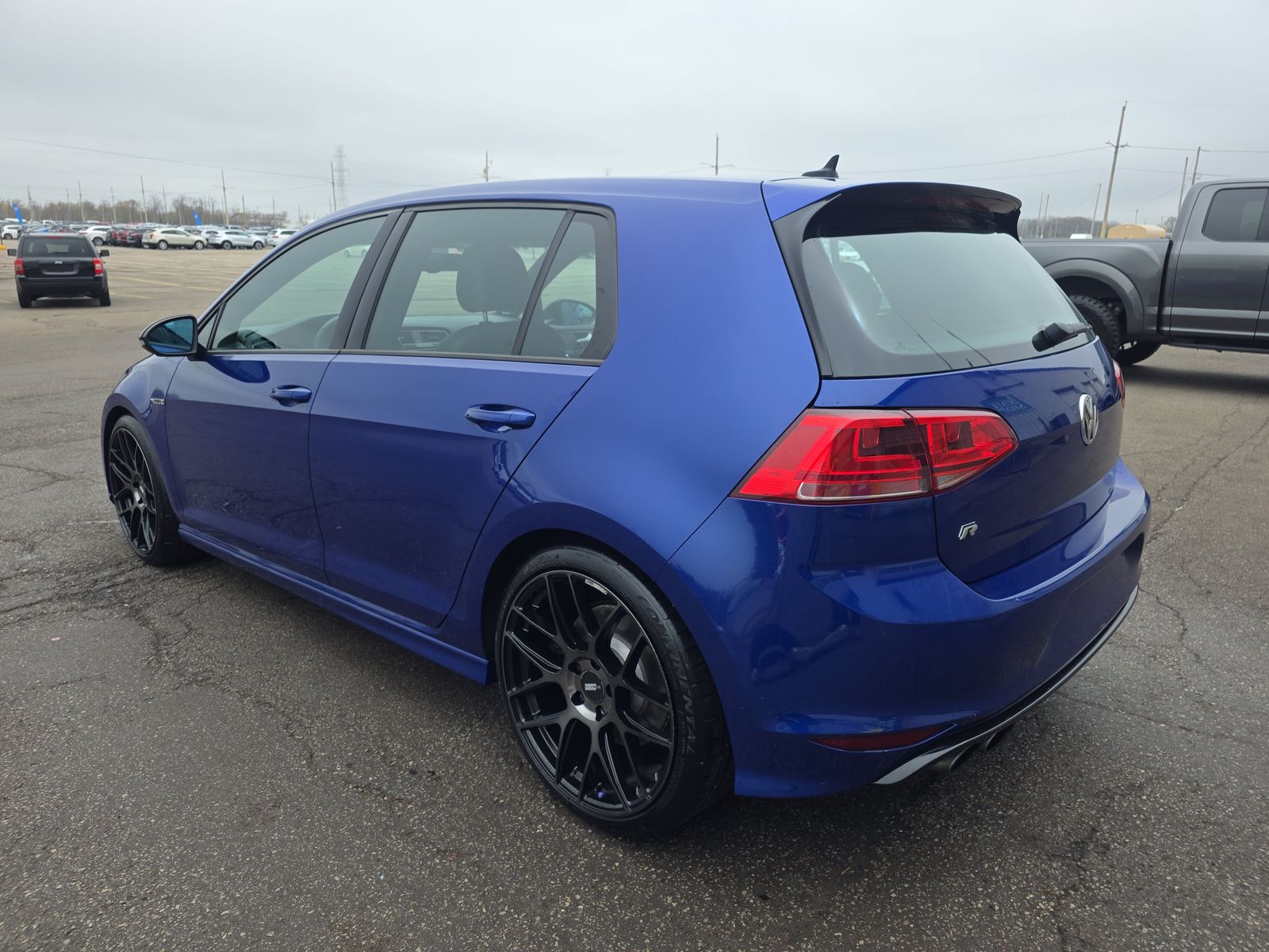 2016 Volkswagen Golf R 2.0T AWD