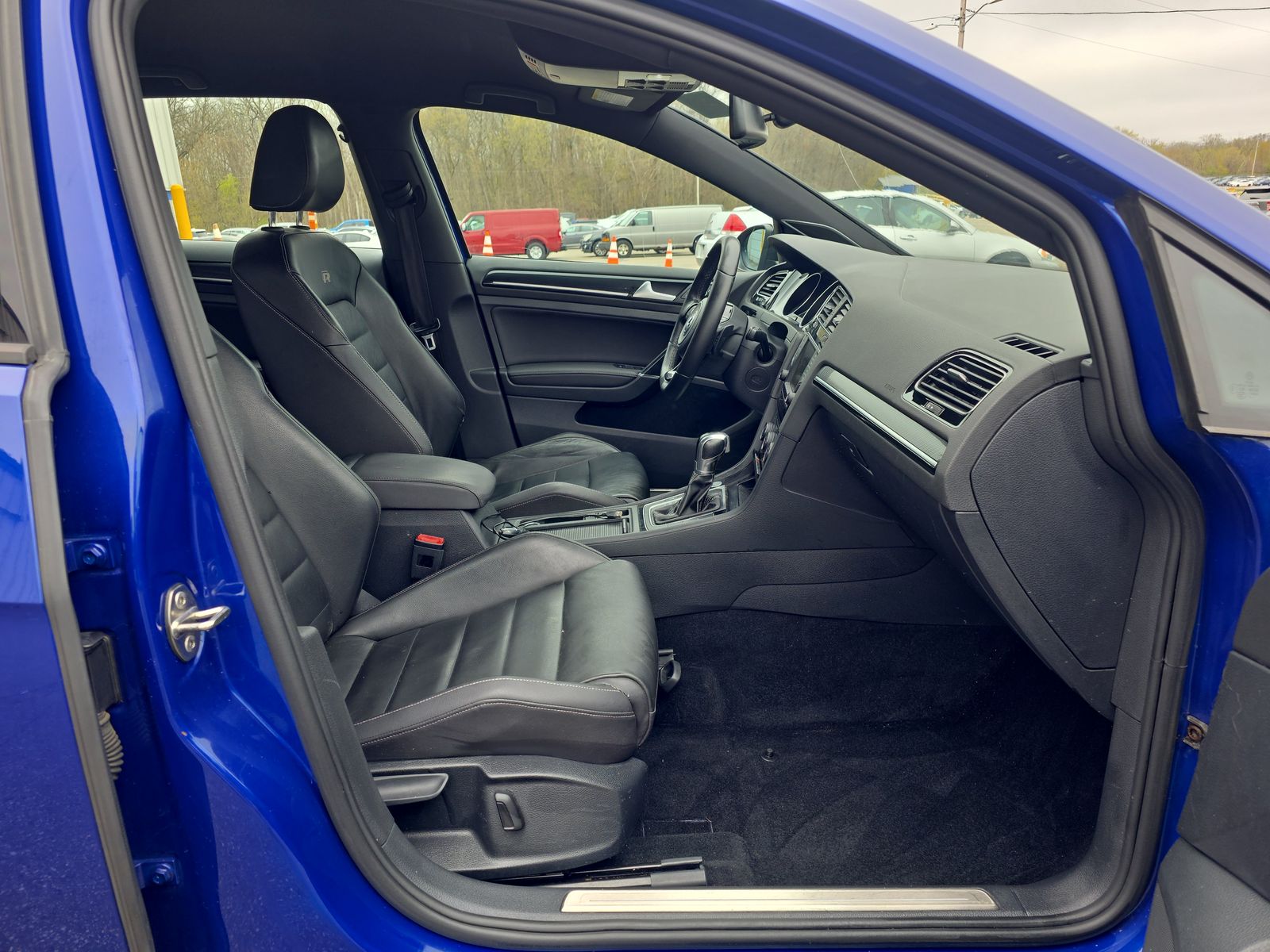 2016 Volkswagen Golf R 2.0T AWD