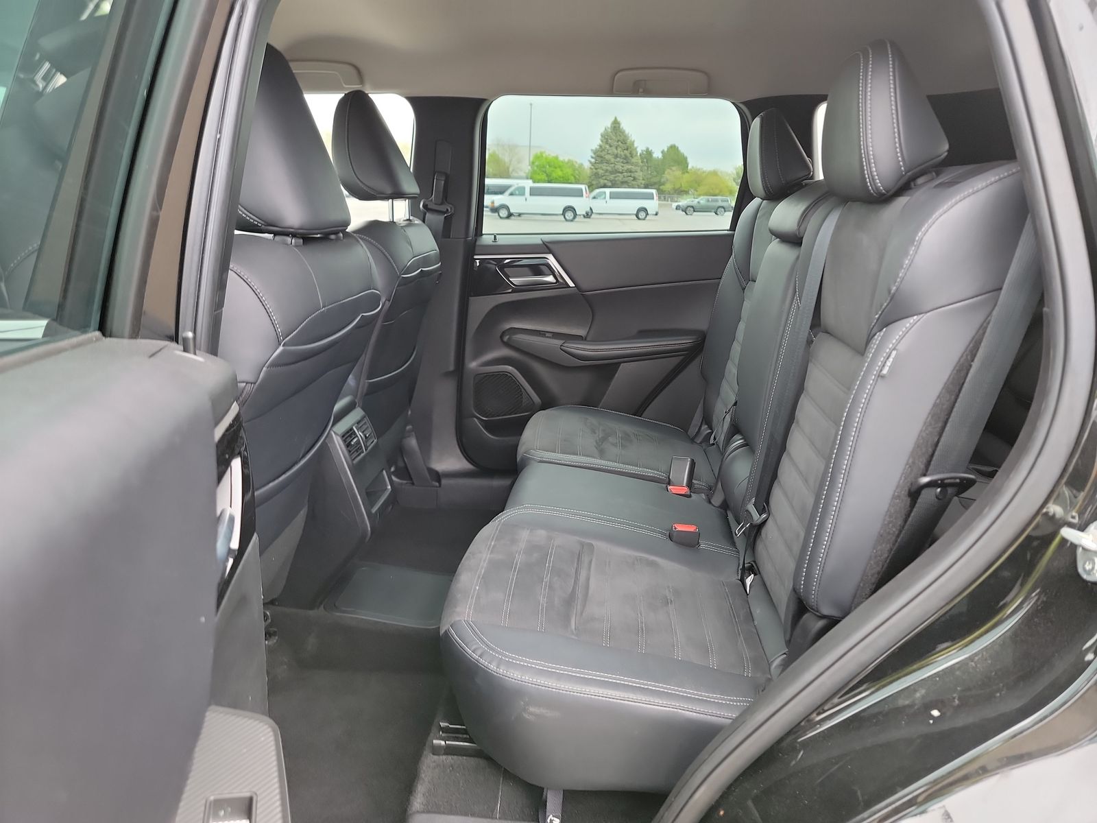 2023 Mitsubishi Outlander PHEV SE AWD