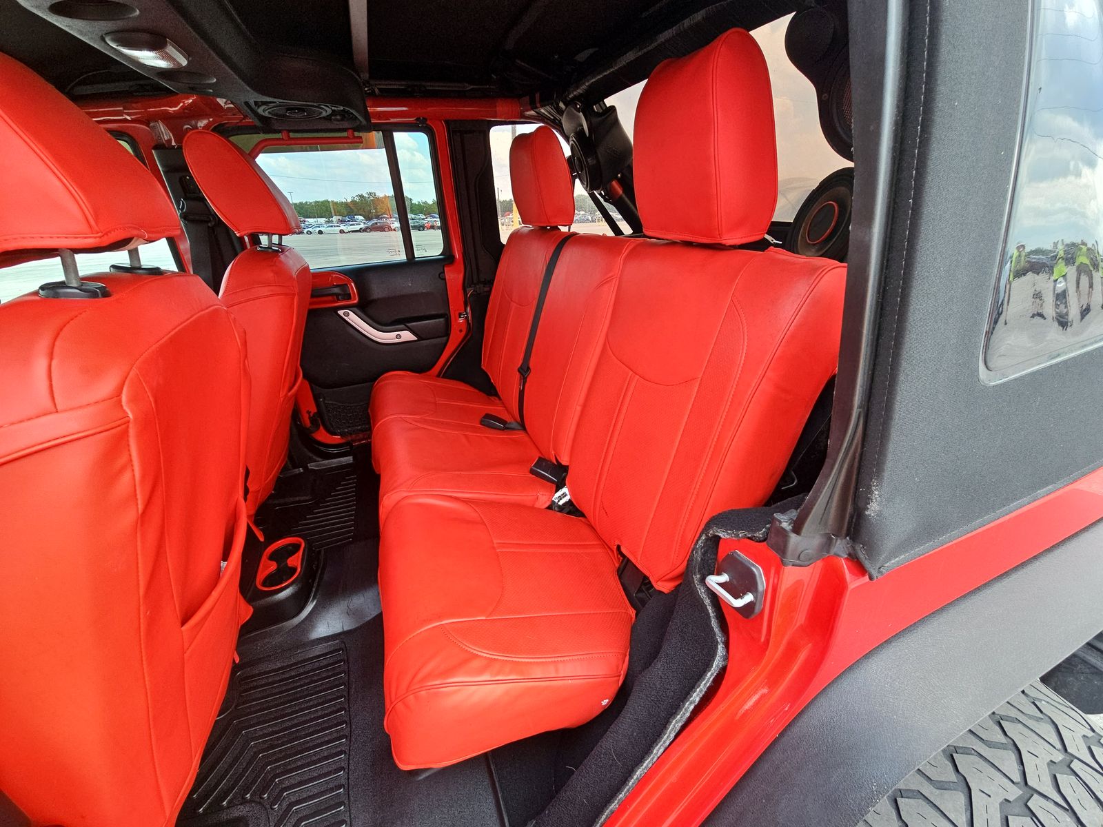 2018 Jeep Wrangler JK Unlimited Sahara AWD