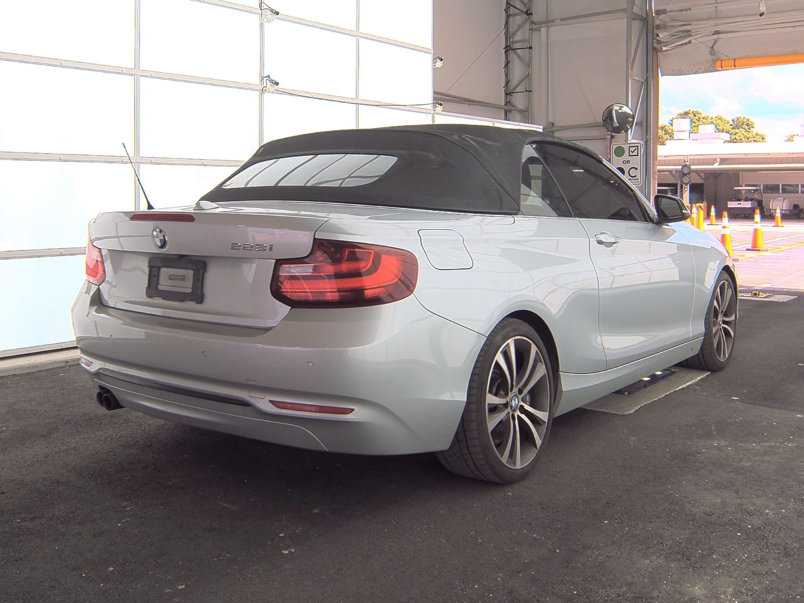 2015 BMW 2 Series 228i RWD