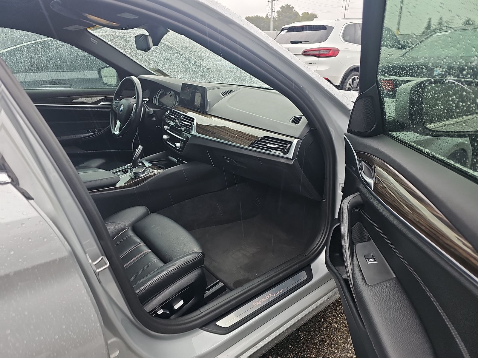 2018 BMW 5 Series 530i RWD