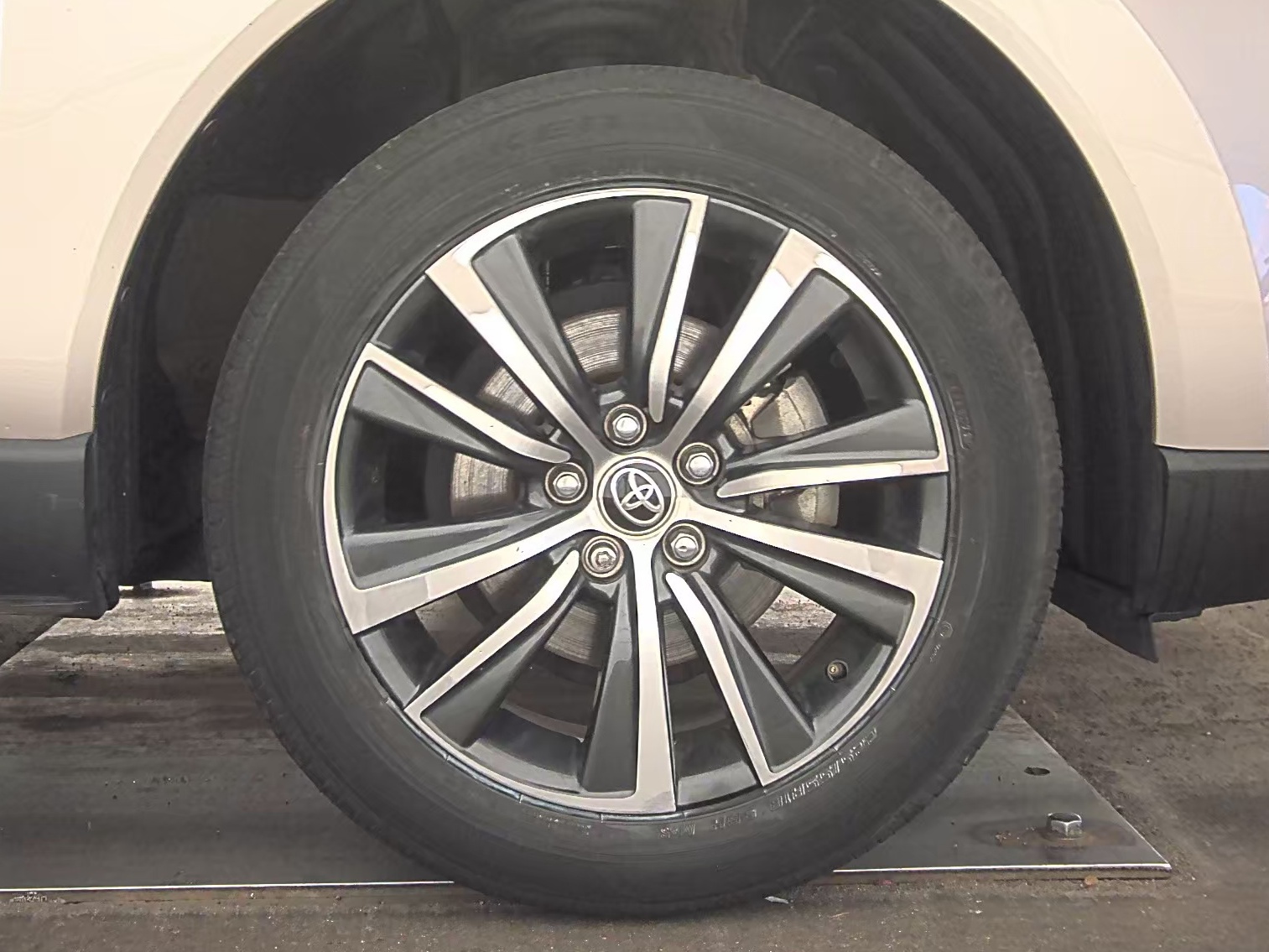 2022 Toyota Venza LE AWD