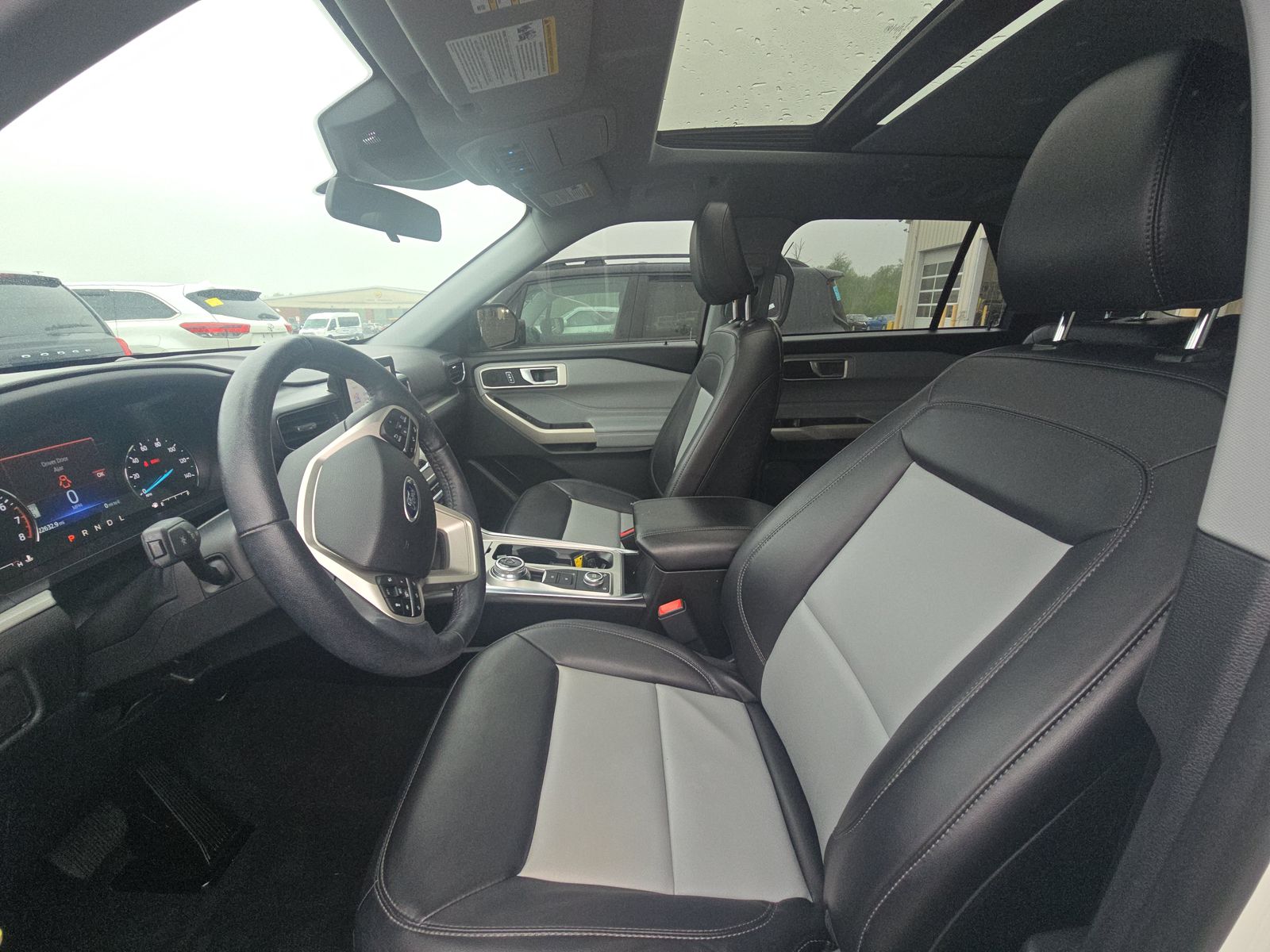 2022 Ford Explorer XLT AWD
