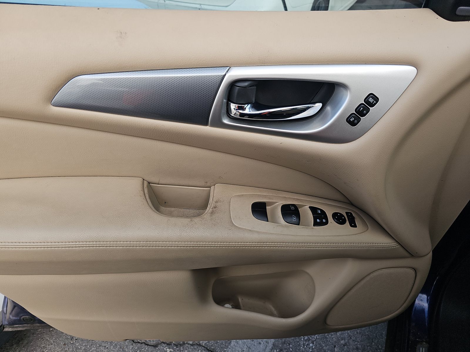 2020 Nissan Pathfinder SL FWD