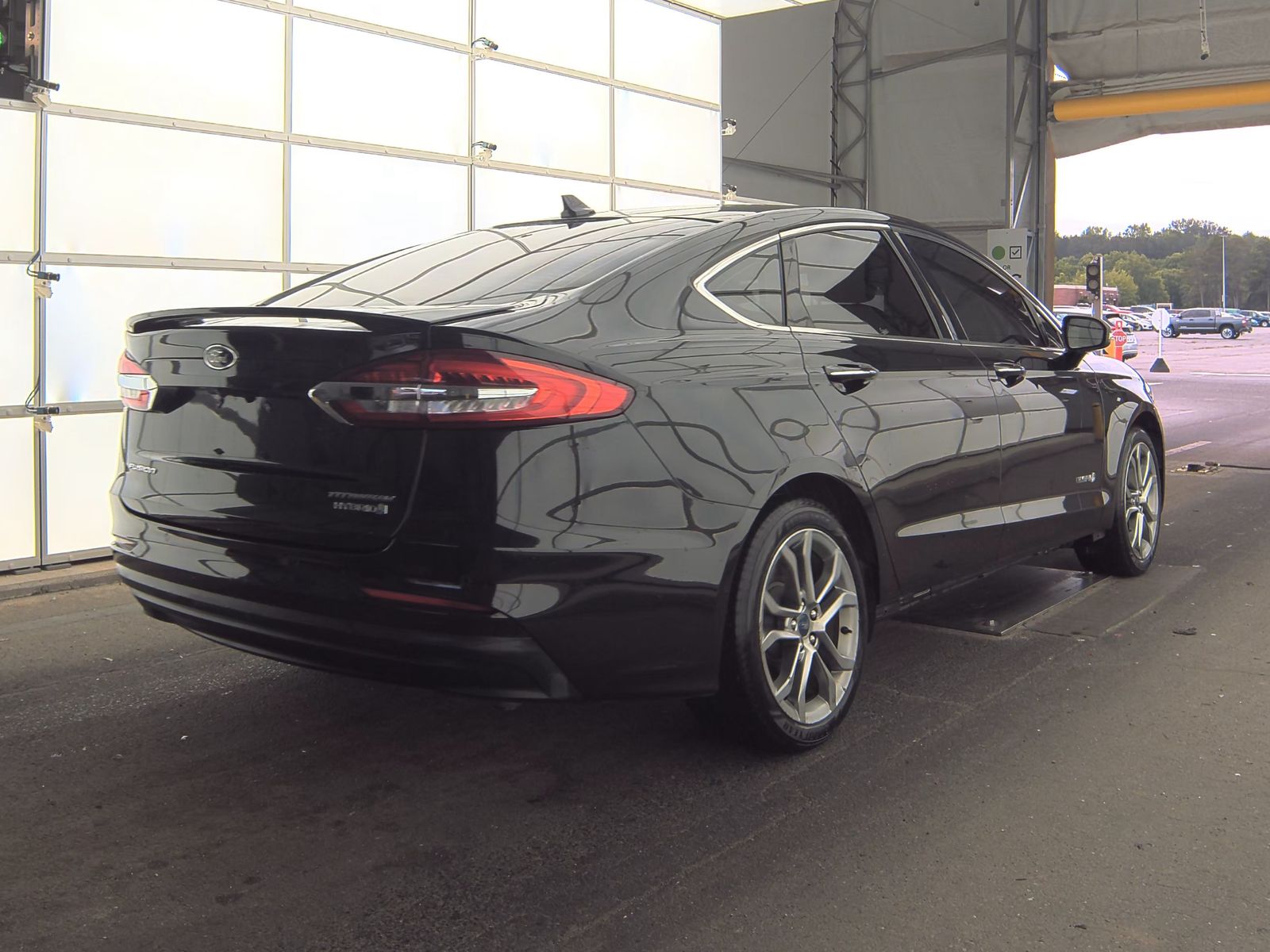 2019 Ford Fusion Hybrid Titanium FWD