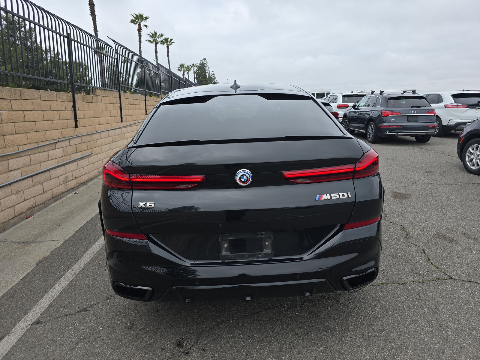 2022 BMW X6 M50i AWD