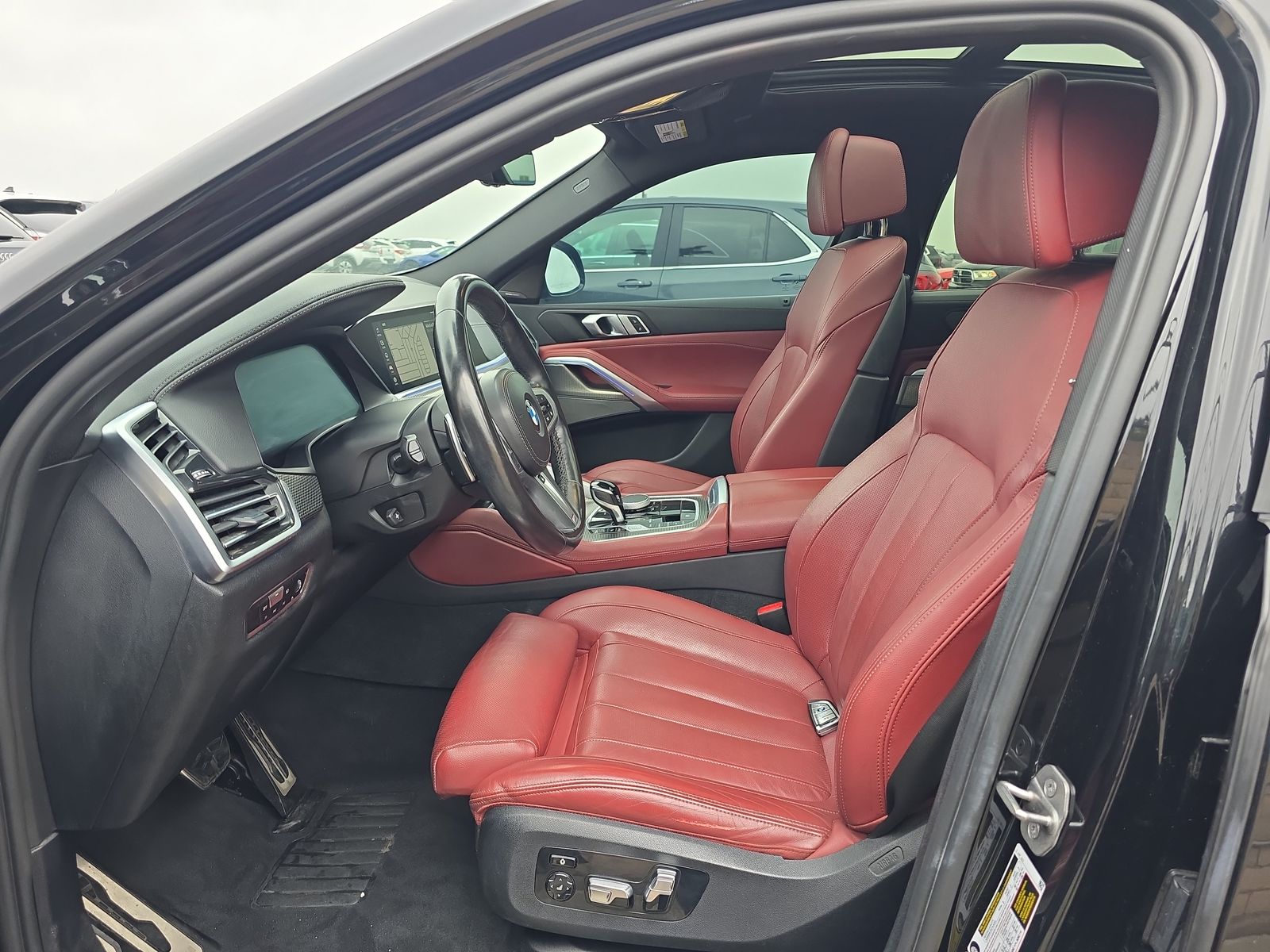 2022 BMW X6 M50i AWD