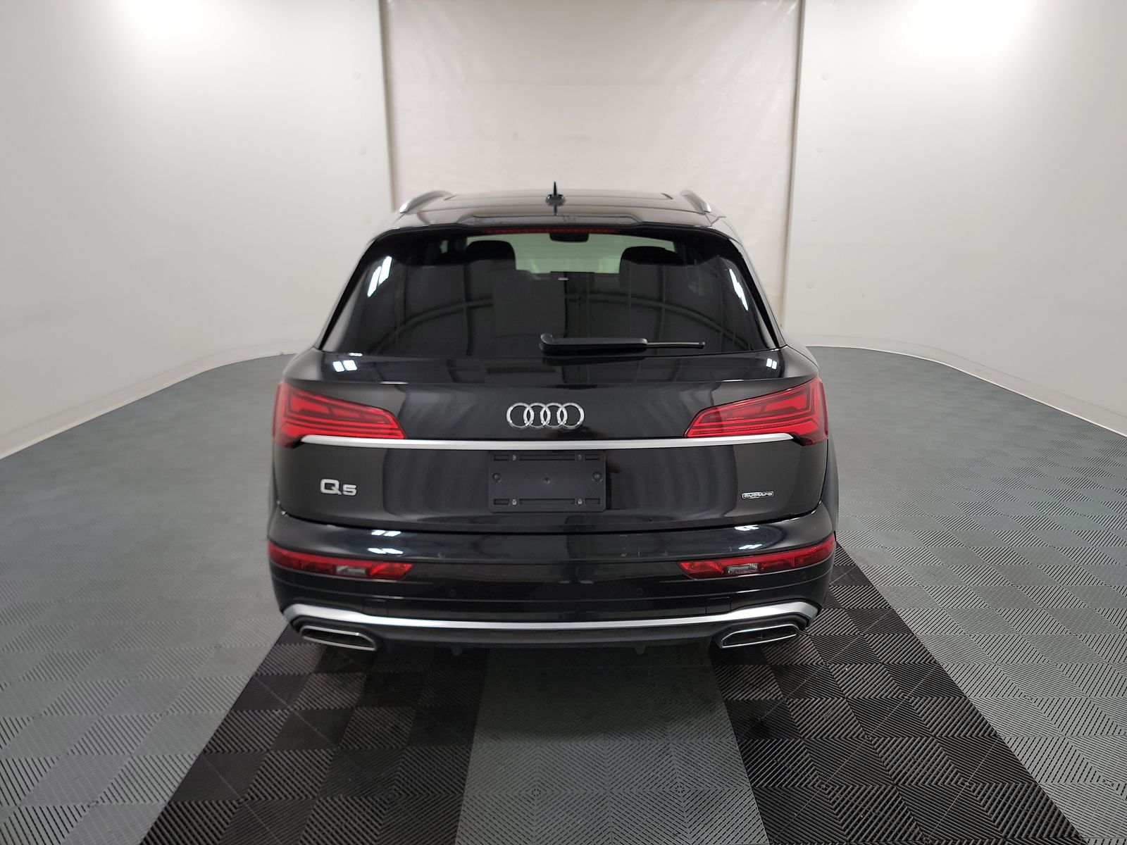 2024 Audi Q5 e Plug-In Hybrid S line Premium Plus AWD