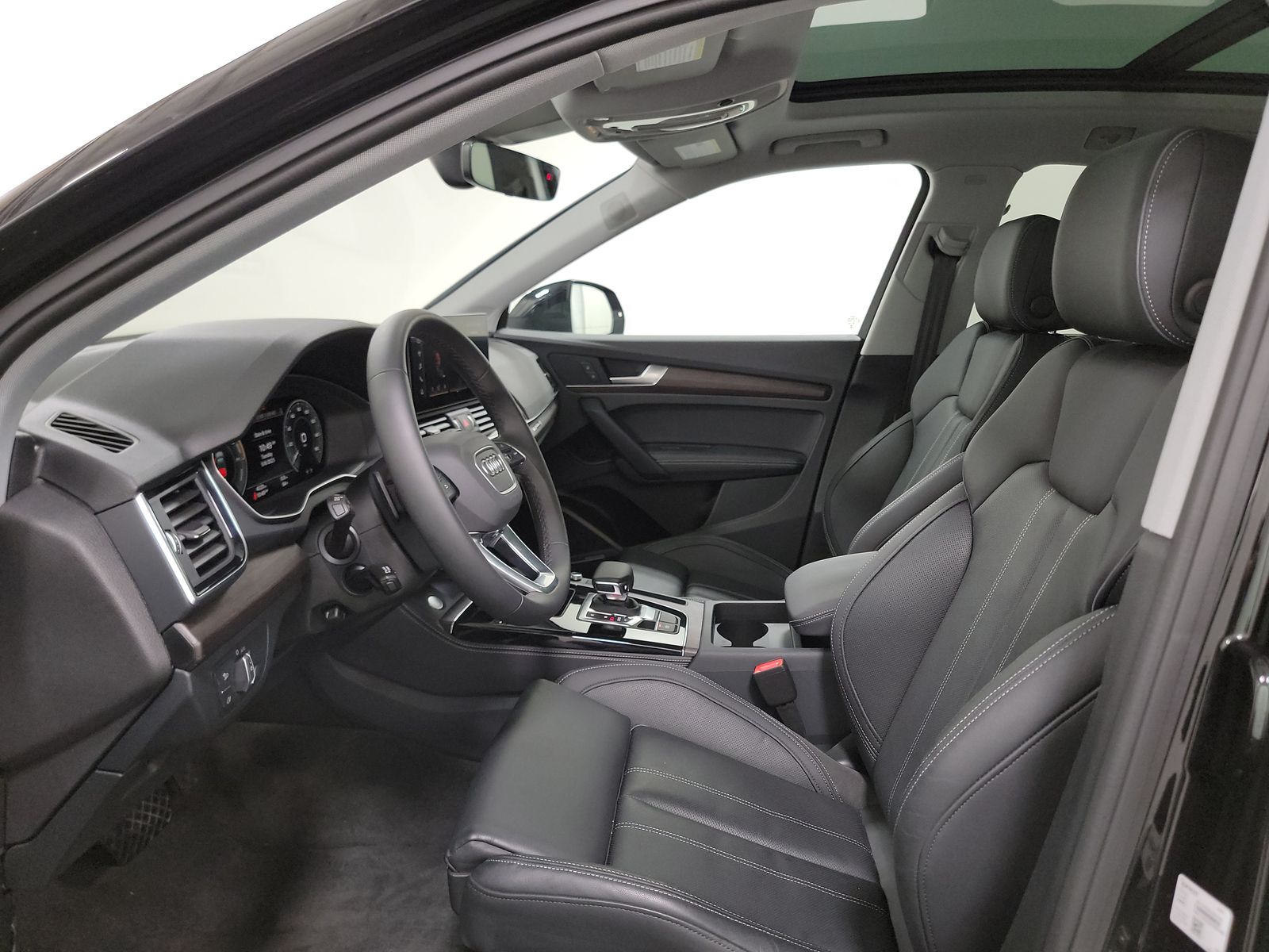2024 Audi Q5 e Plug-In Hybrid S line Premium Plus AWD