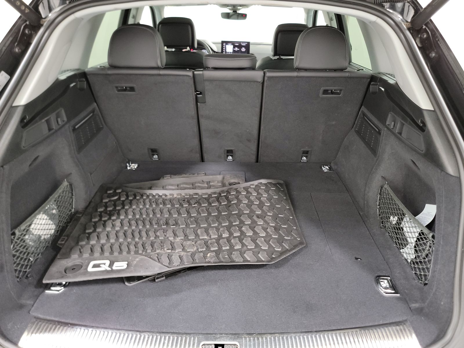 2024 Audi Q5 e Plug-In Hybrid S line Premium Plus AWD