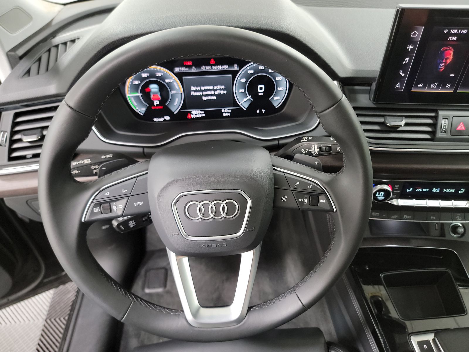 2024 Audi Q5 e Plug-In Hybrid S line Premium Plus AWD