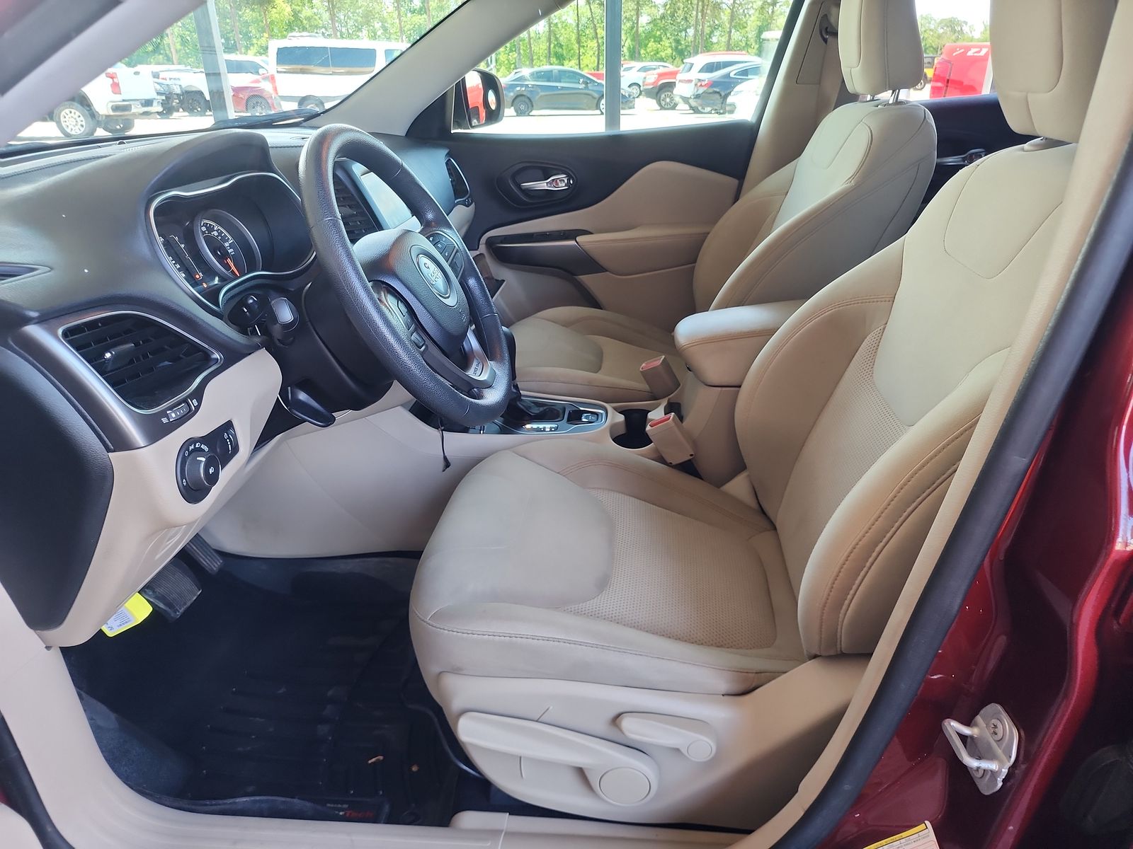 2019 Jeep Cherokee Latitude AWD