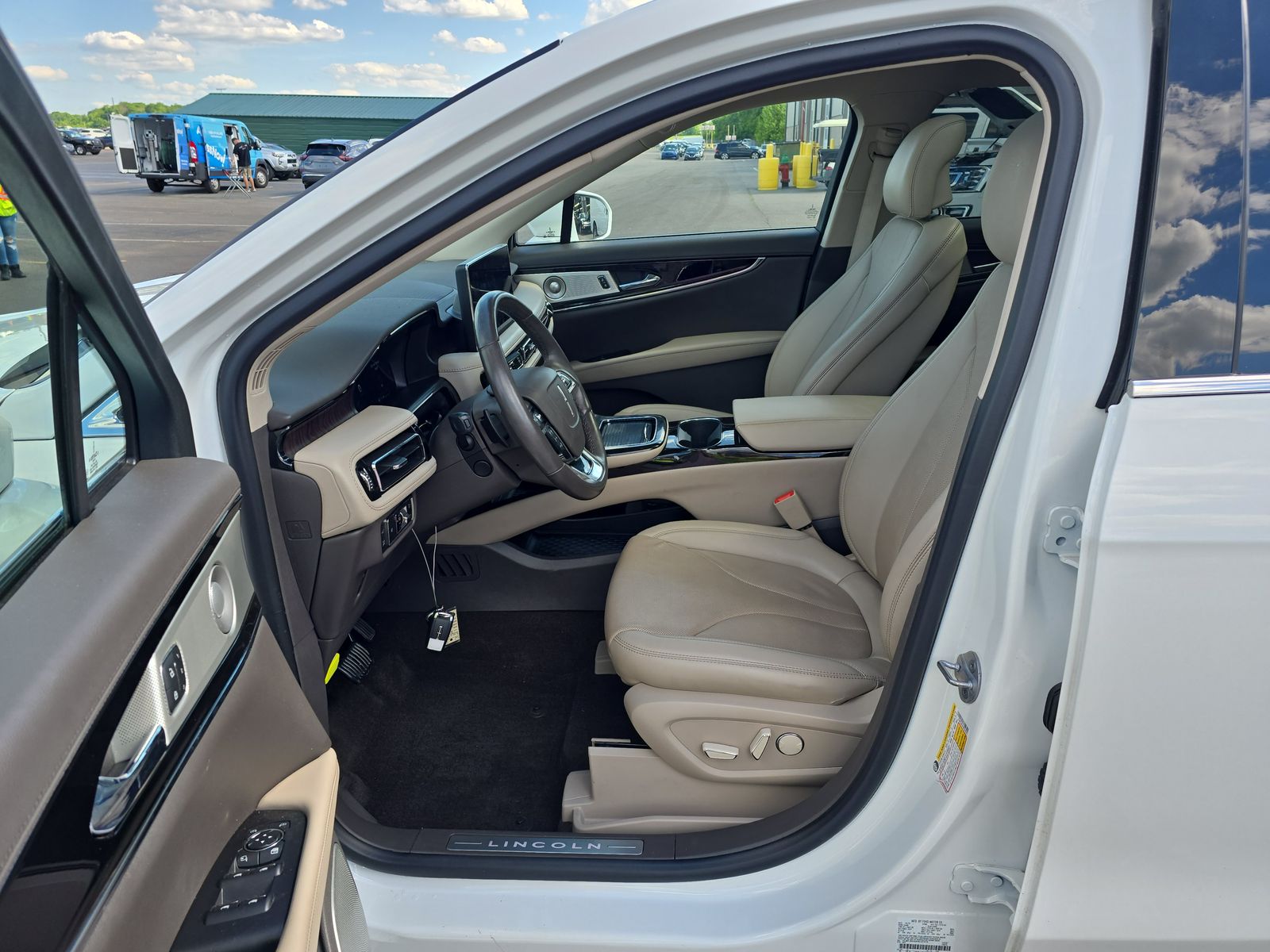 2022 Lincoln Nautilus Reserve AWD
