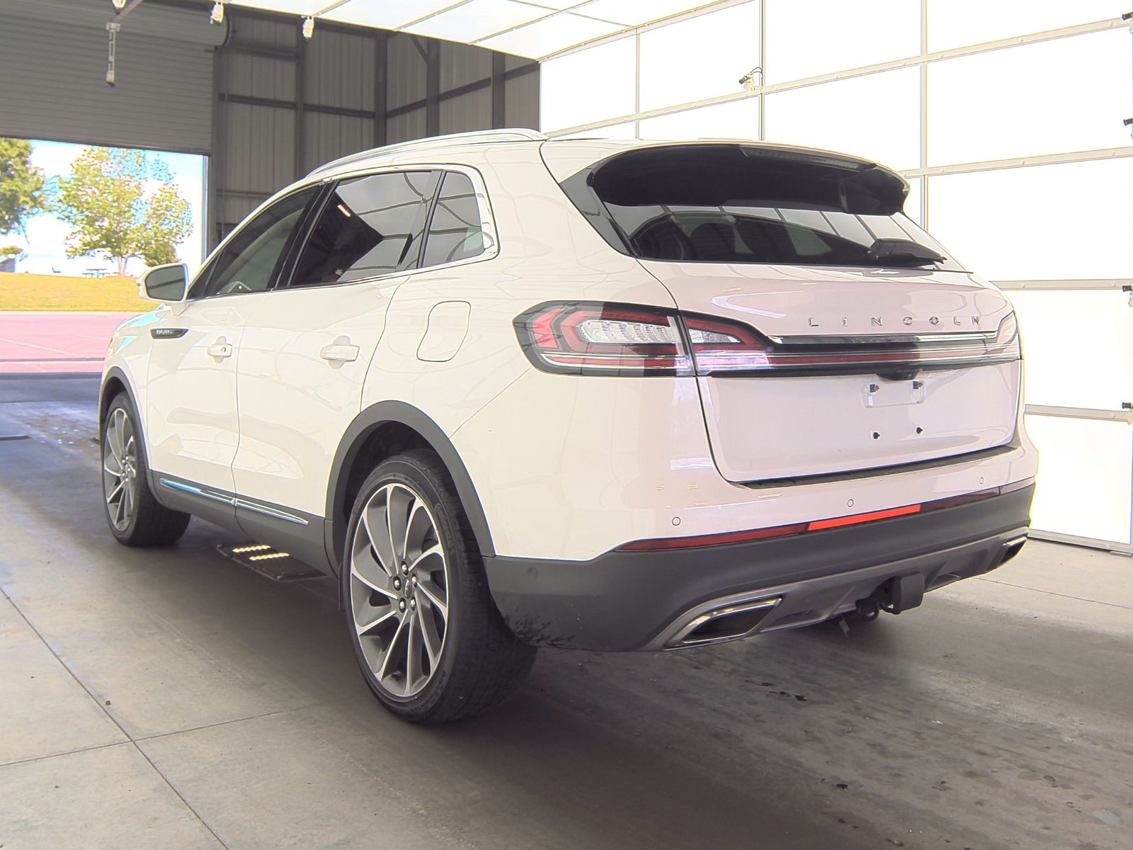 2022 Lincoln Nautilus Reserve AWD