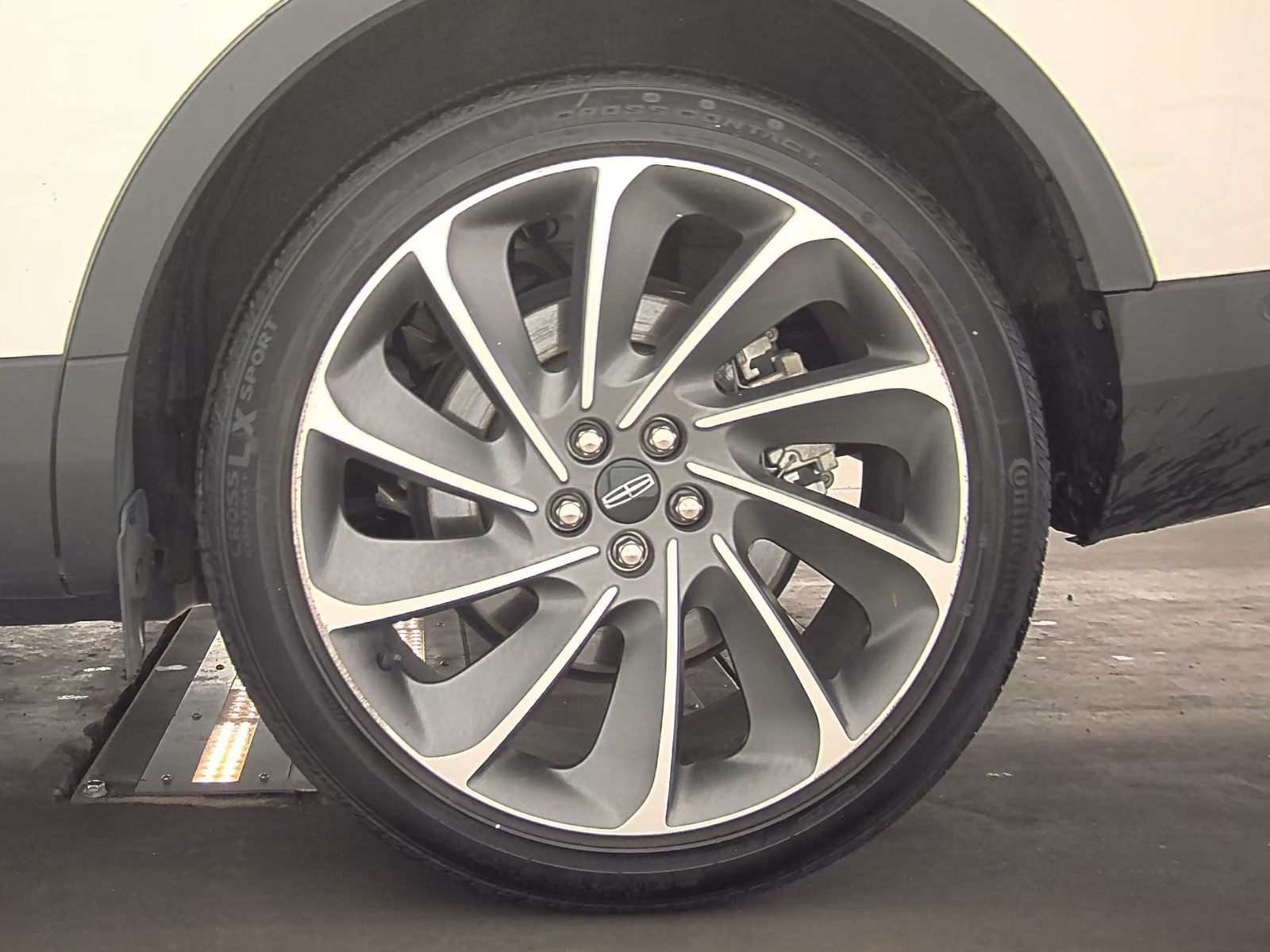 2022 Lincoln Nautilus Reserve AWD