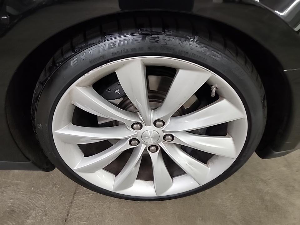 2013 Tesla Model S Performance RWD