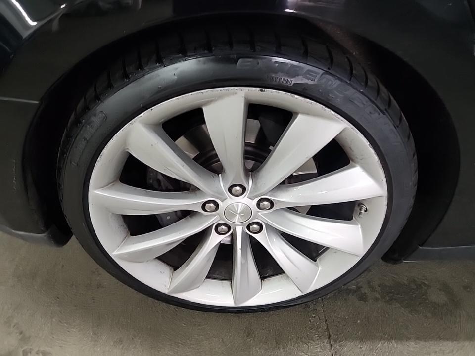 2013 Tesla Model S Performance RWD