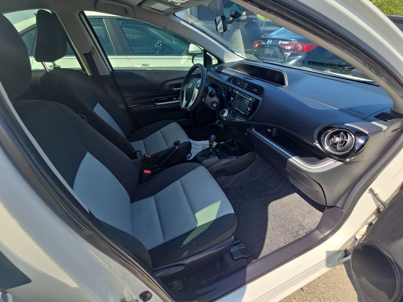 2016 Toyota Prius c Two FWD