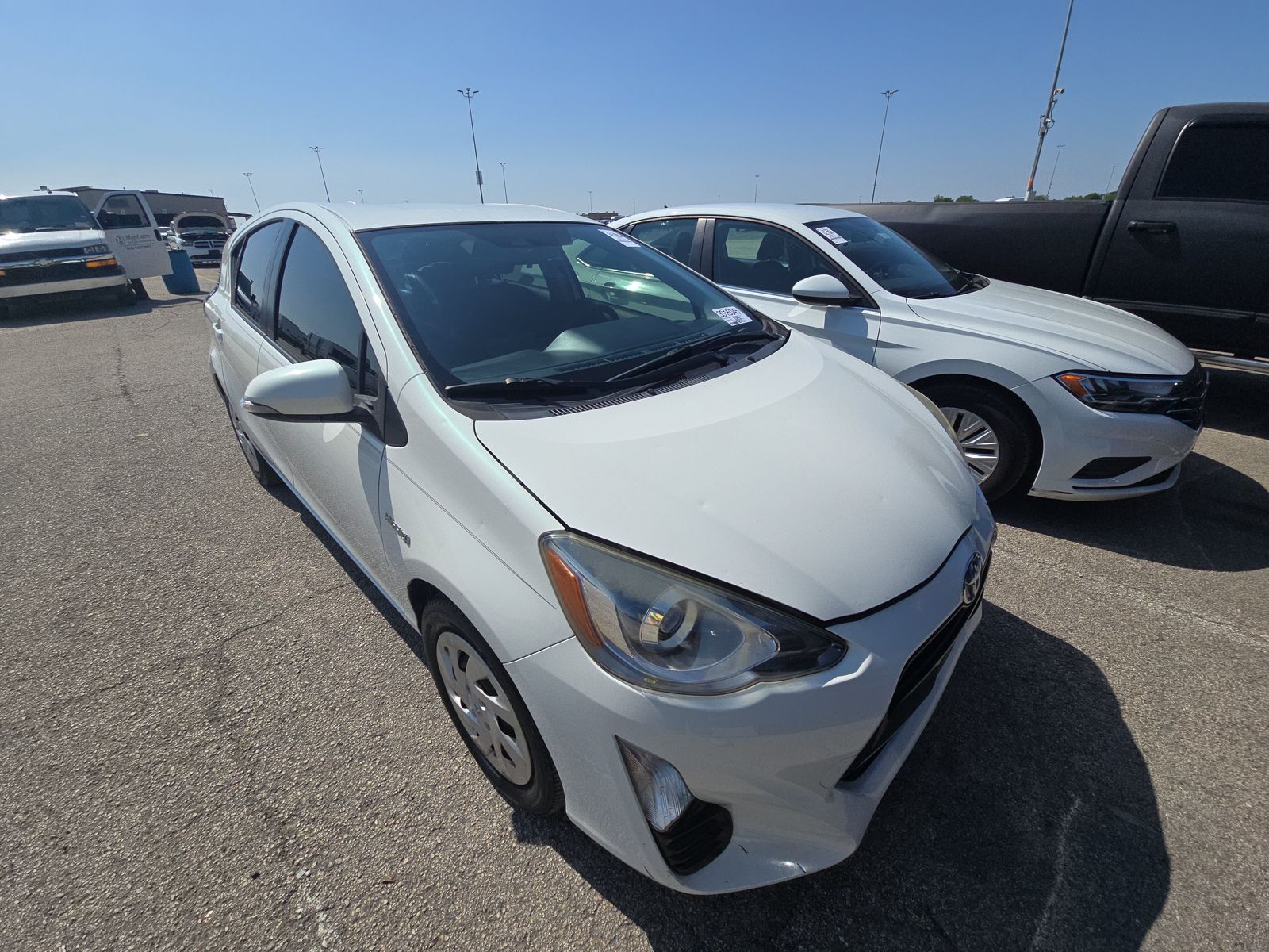 2016 Toyota Prius c Two FWD