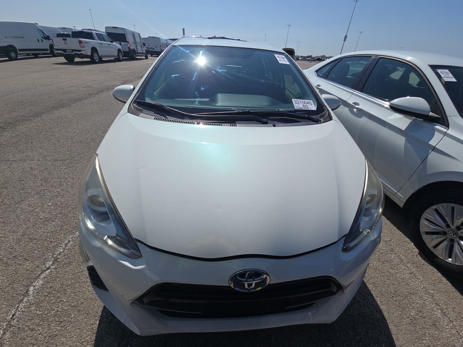 2016 Toyota Prius c Two FWD