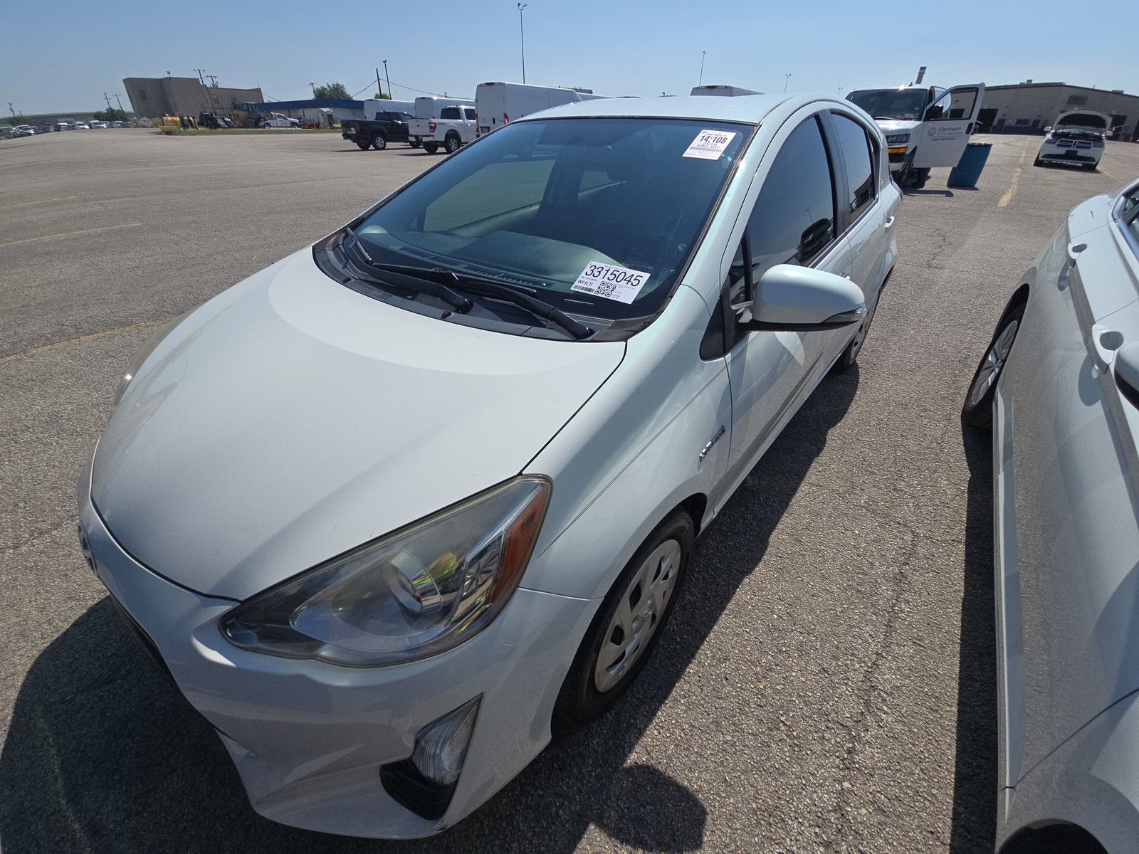 2016 Toyota Prius c Two FWD