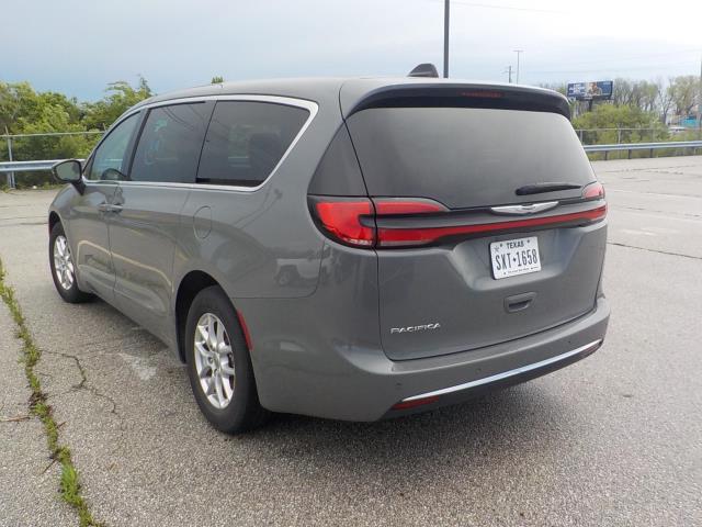 2023 Chrysler Pacifica Touring L FWD