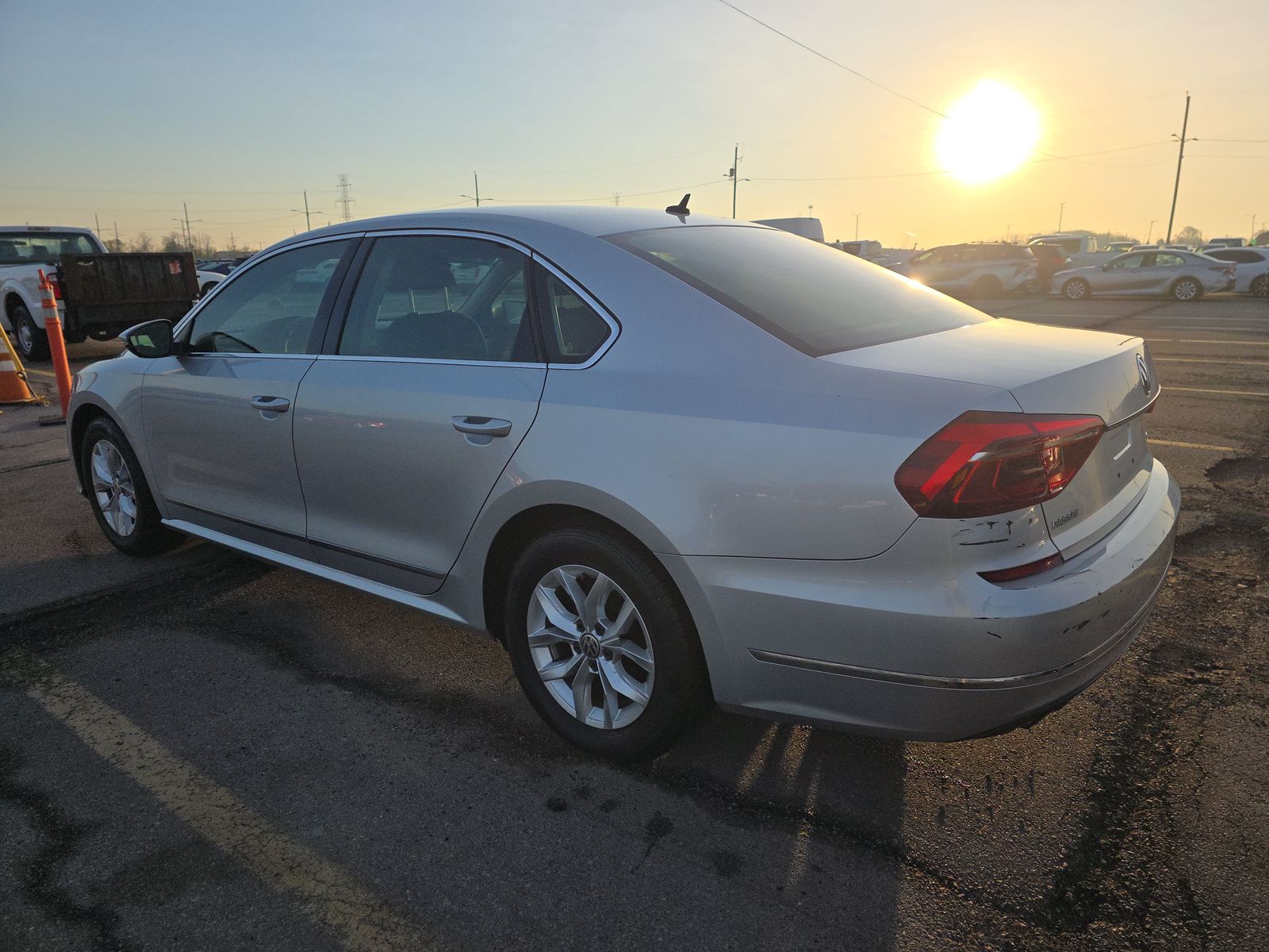 2017 Volkswagen Passat 1.8T S FWD