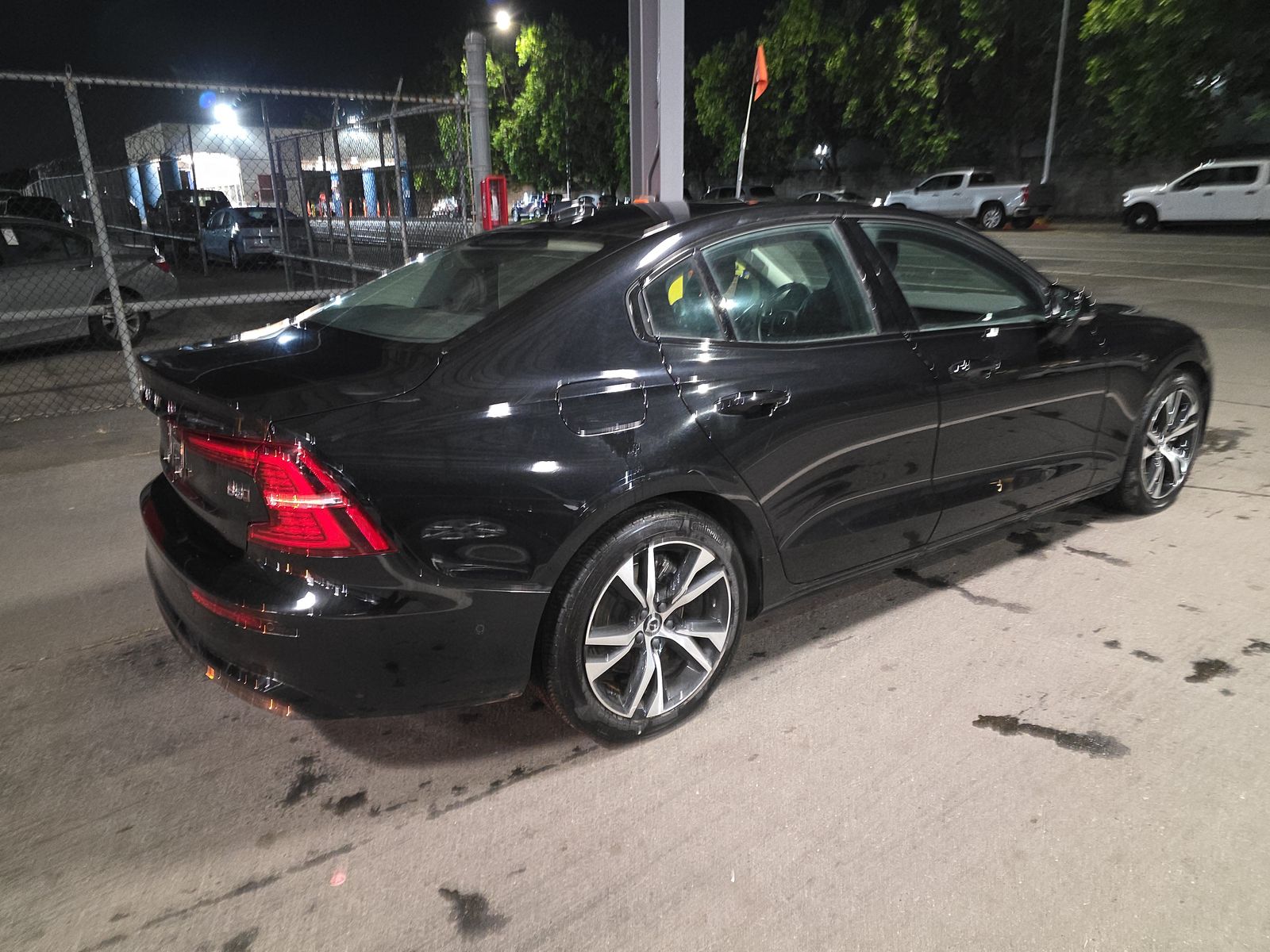 2024 Volvo S60 B5 Plus AWD